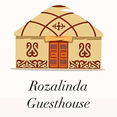 Rozalinda Guesthouse Naryn Екстериор снимка